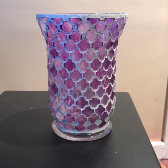 Glass Vase - Picture 1 of 2